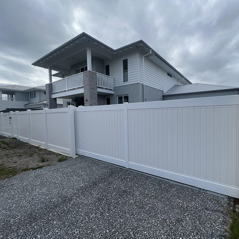 Full Privacy Fence
